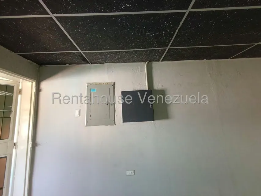 Comercial (Local Comercial) en Venta en Centro, Aragua - 93