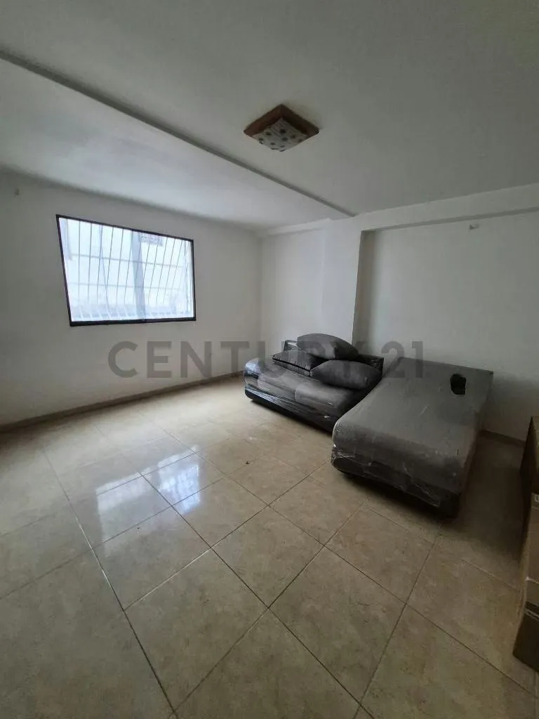 Cómodo Apartamento en Alquiler - C.R. El Rocío, Av. Principal de Lechería - 3