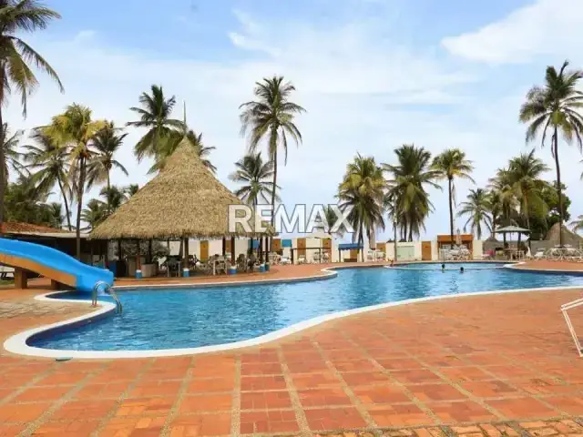 EN VENTA APARTAMENTO LISTO PARA DISFRUTAR EN EL CONJUNTO VARADERO PLAZA