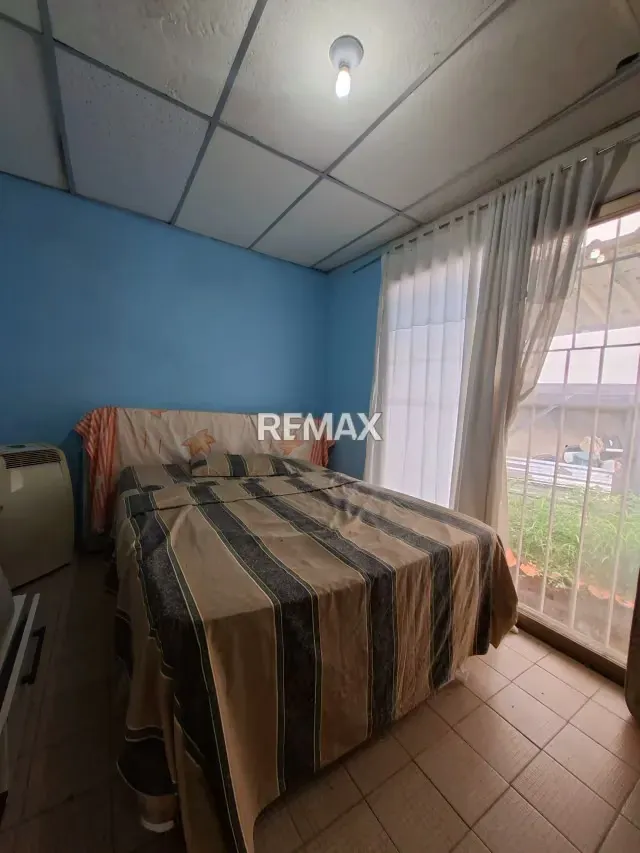 CASA EN VENTA - 12