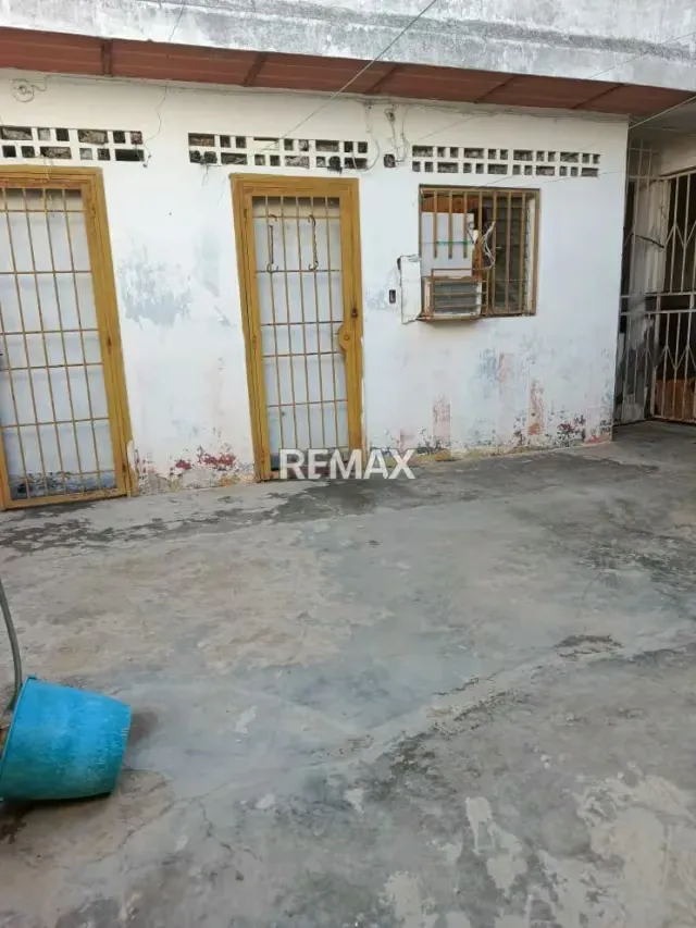 EN VENTA CASA PAMPATAR CALLE JOAQUIN MANEIRO - 17