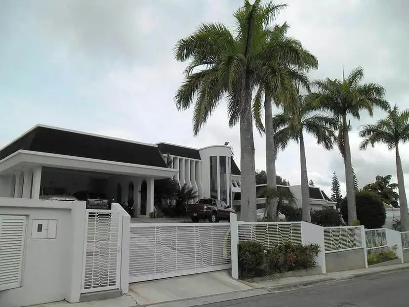 Casa (Multipes Niveles) en Venta en La Lagunita Country Club, Distrito Metropolitano
