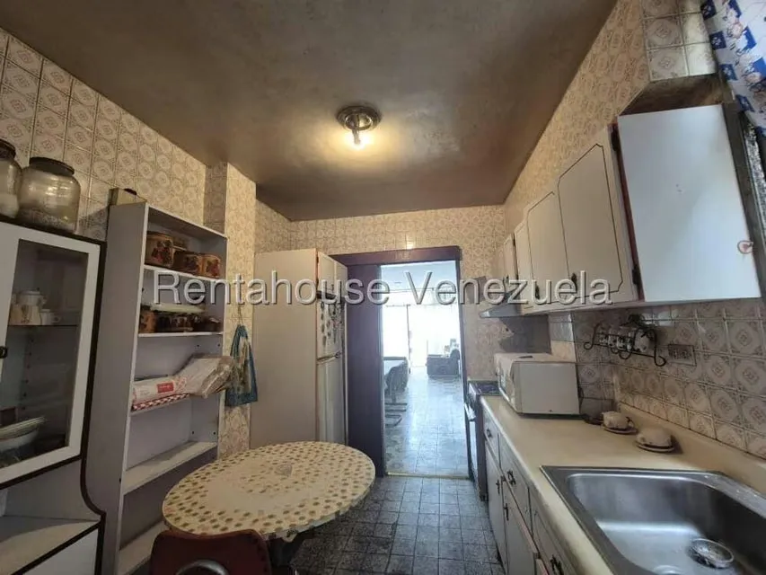 Apartamento (1 Nivel) en Venta en Parroquia La Candelaria, Distrito Metropolitano - 14