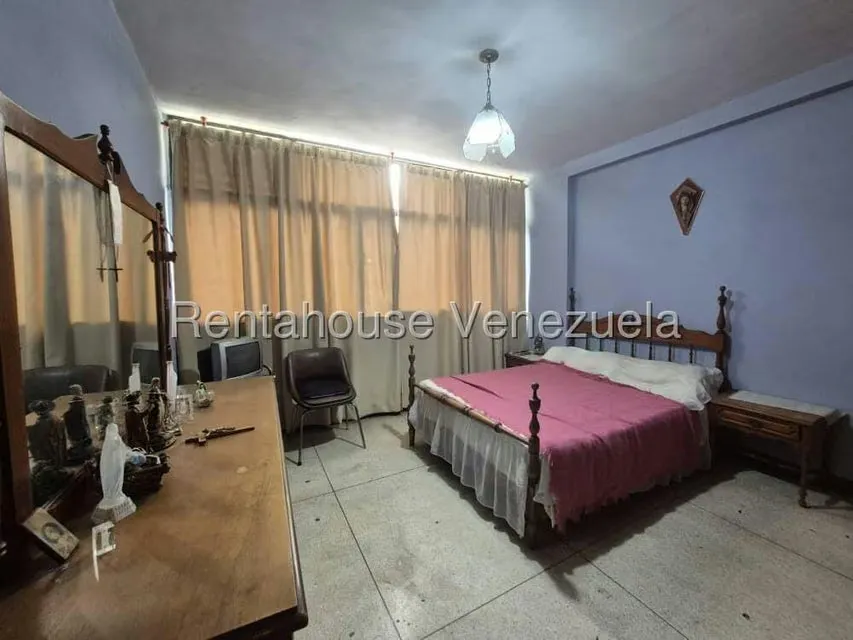 Apartamento (1 Nivel) en Venta en Parroquia La Candelaria, Distrito Metropolitano - 17