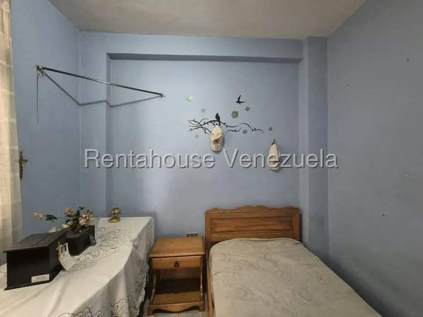 Apartamento (1 Nivel) en Venta en Parroquia La Candelaria, Distrito Metropolitano - 24
