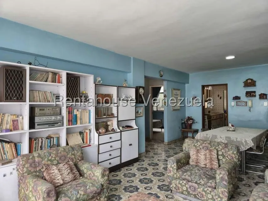 Apartamento (1 Nivel) en Venta en Parroquia La Candelaria, Distrito Metropolitano - 5
