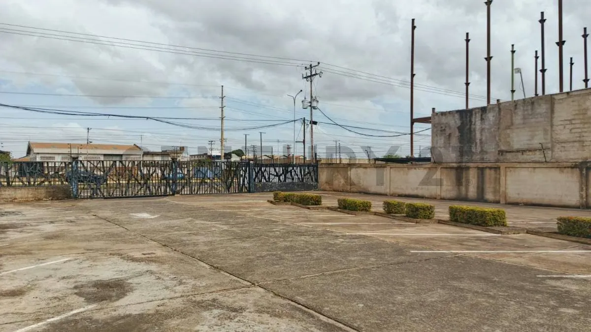 ¡Gran Oportunidad de Inversión! Centro Comercial Villa Betania - 7