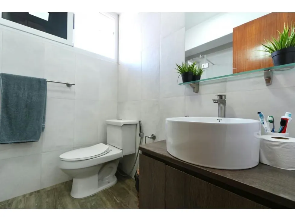Venta de Casa Colinas de Vista Alegre Completamente Remodelada. 672m2. - 21