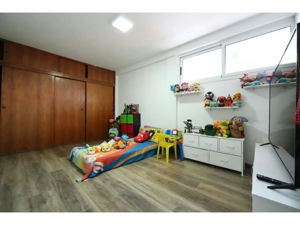 Venta de Casa Colinas de Vista Alegre Completamente Remodelada. 672m2. - 36