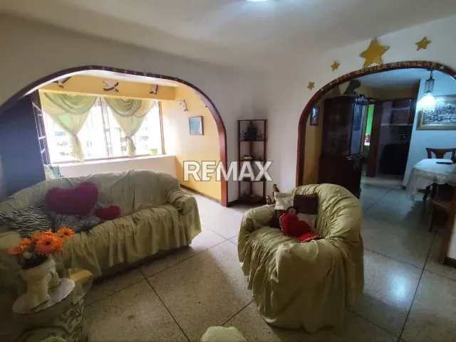EN VENTA APARTAMENTO EN ALTAGRACIA - 3