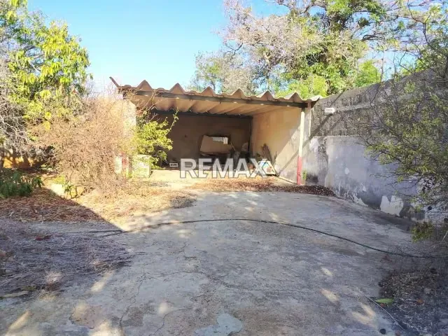 Casa en construccion en la Urb Casacoima, excelente zona cerca de la clinica Especialidades - 5