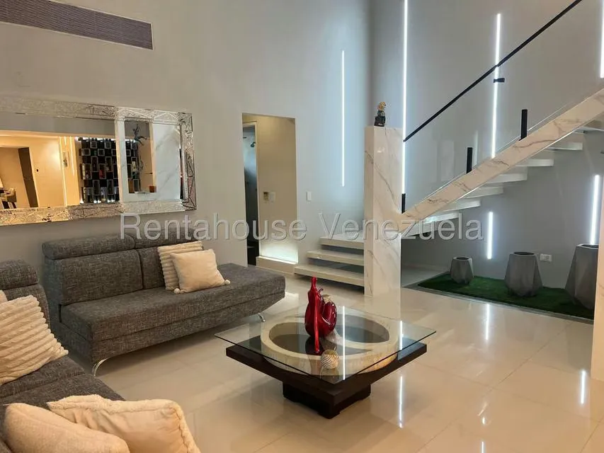 Apartamento (Penthouse) en Venta en San Bernardino, Distrito Metropolitano - 6