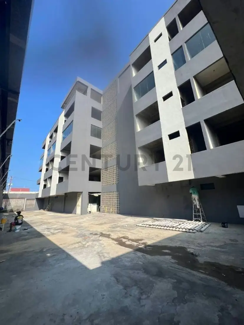 Centro Comercial Georgo en venta en en centro de Cumaná