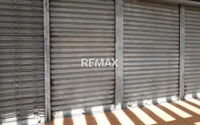 EN VENTA LOCAL COMERCIAL EN PARROQUIA ALTAGRACIA - 2