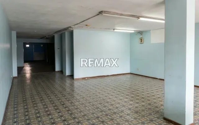 EN VENTA LOCAL COMERCIAL EN PARROQUIA ALTAGRACIA - 6