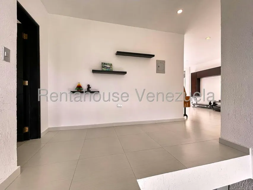 Casa (Duplex) en Venta en Club de Campo, Miranda - 16