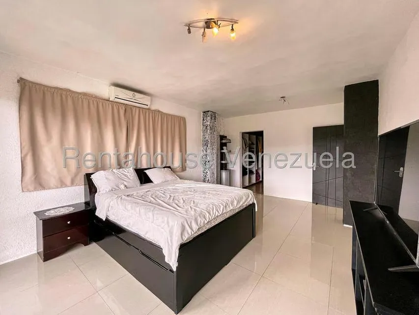 Casa (Duplex) en Venta en Club de Campo, Miranda - 21