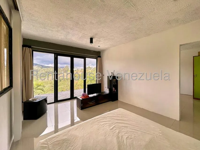 Casa (Duplex) en Venta en Club de Campo, Miranda - 28
