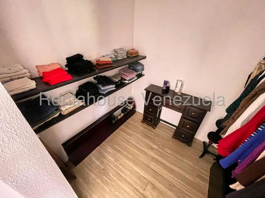 Casa (Duplex) en Venta en Club de Campo, Miranda - 32