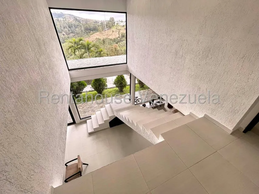 Casa (Duplex) en Venta en Club de Campo, Miranda - 42