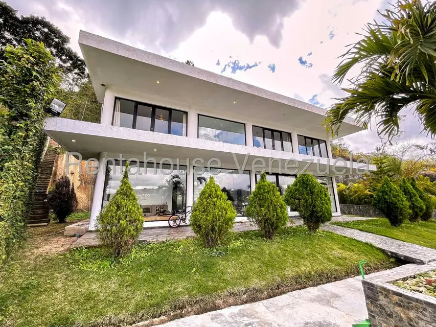 Casa (Duplex) en Venta en Club de Campo, Miranda - 60