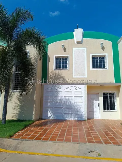 Townhouse (1 Nivel) en Venta en Carretera H, Zulia - 2