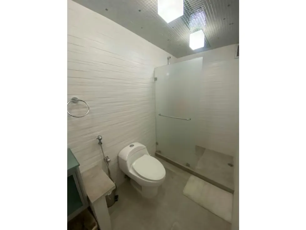 Se vende casa 680m2 4h+2s/7b/10p Cerro Verde 4377 - 11