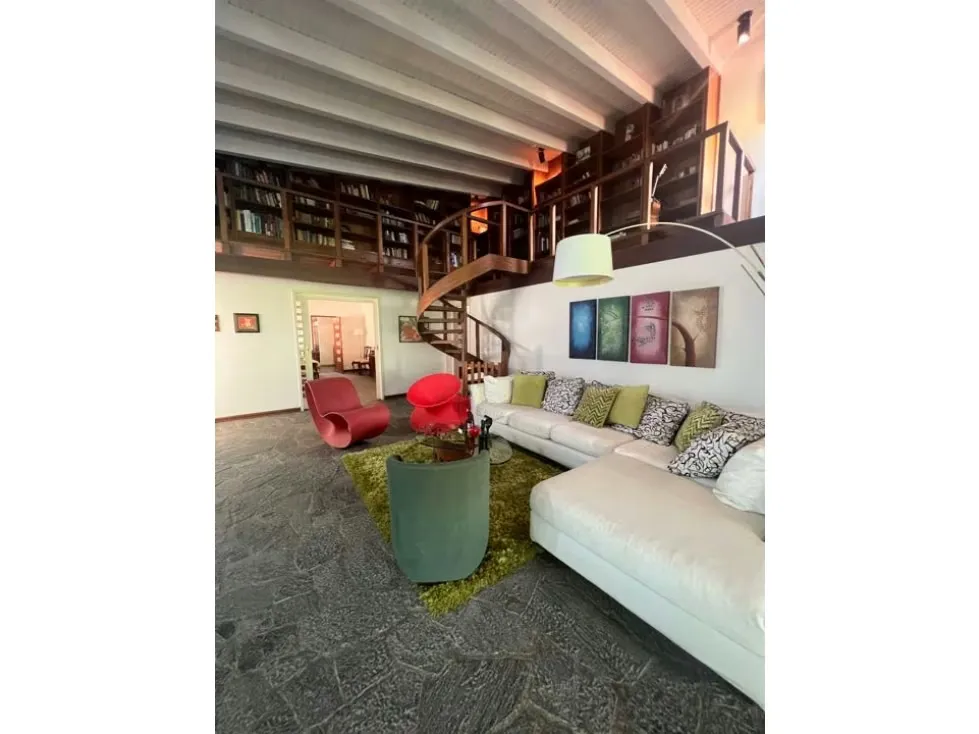 Se vende casa 680m2 4h+2s/7b/10p Cerro Verde 4377 - 41