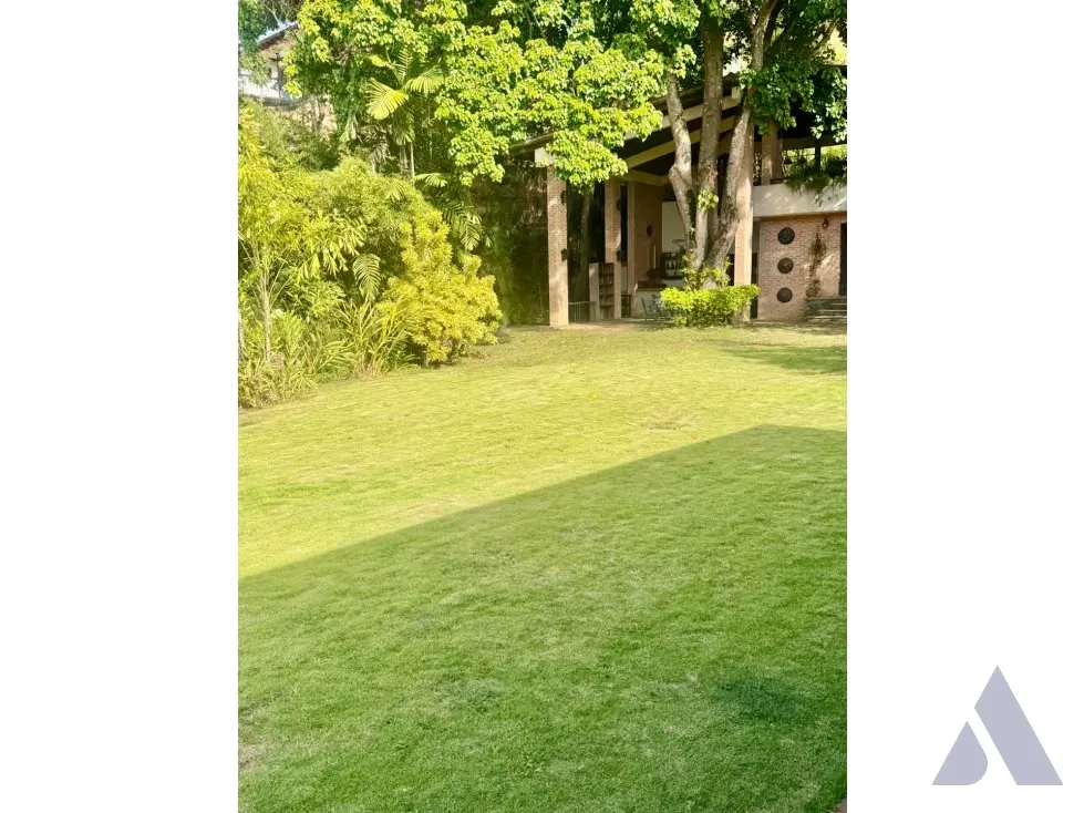 Se vende casa 680m2 4h+2s/7b/10p Cerro Verde 4377 - 61