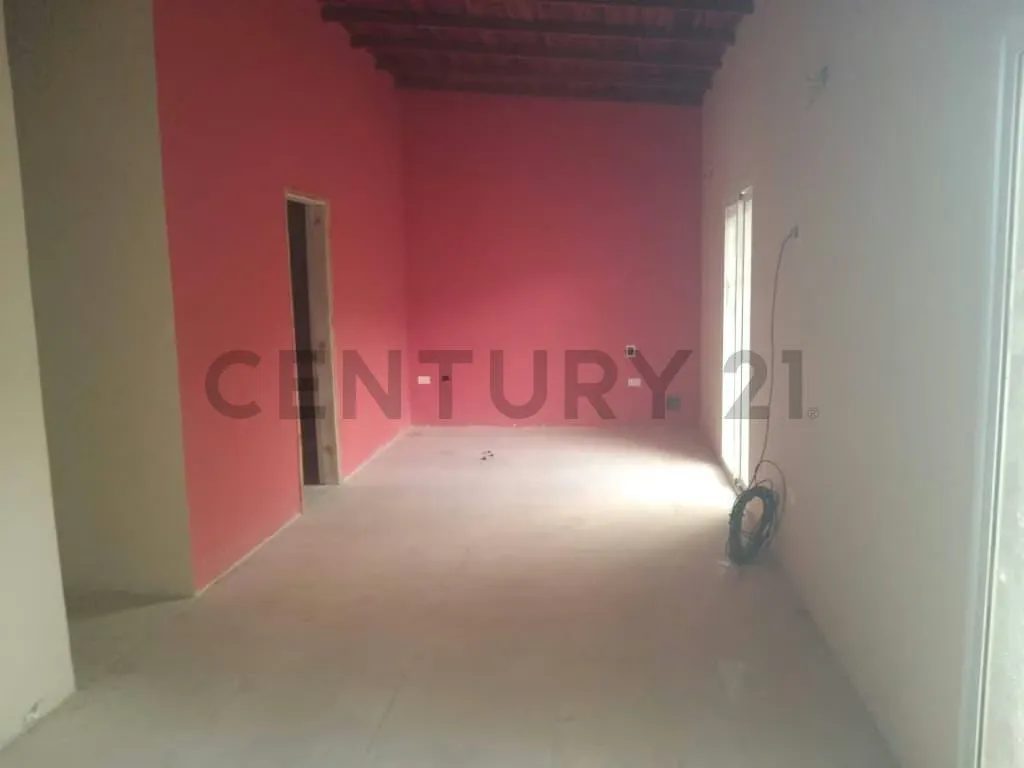 Casa amplia para terminar a tu gusto para posada o familiar - 5