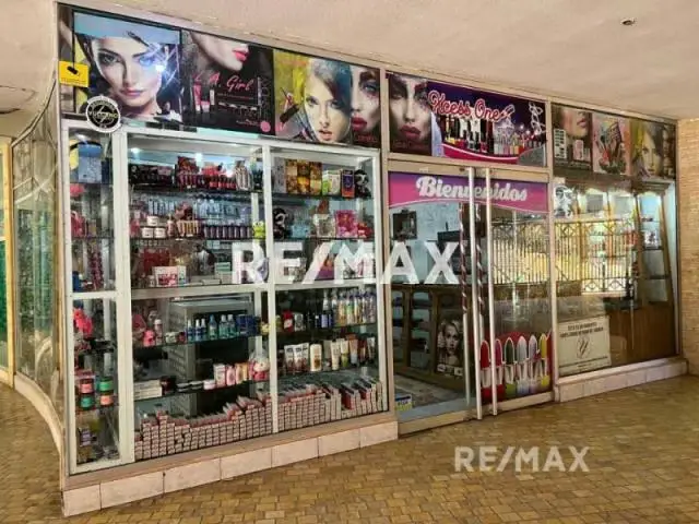 EN VENTA LOCAL COMERCIAL, AV. 4 DE MAYO, CC JUMBO, ISLA DE MARGARITA.