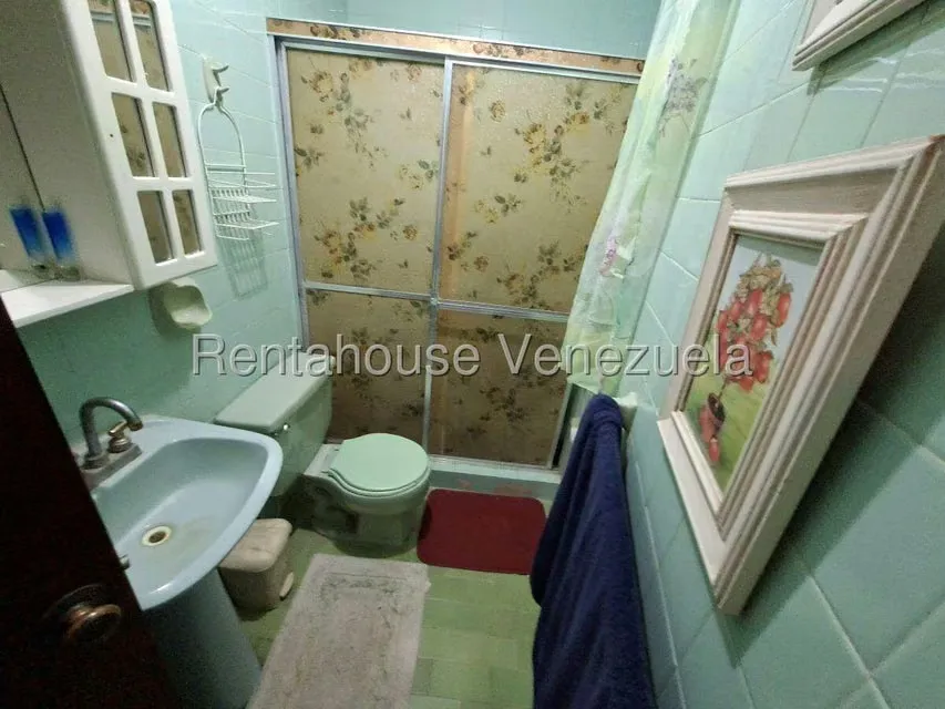 Casa (Duplex) en Venta en Lomas de Prados del Este, Distrito Metropolitano - 62