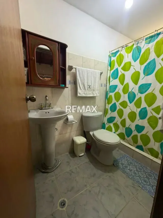 Hermosa Casa a la Venta - 5
