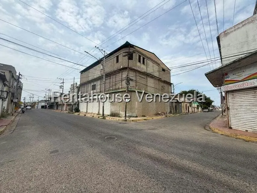Local Comercial en Venta en Casco Central, Zulia - 9