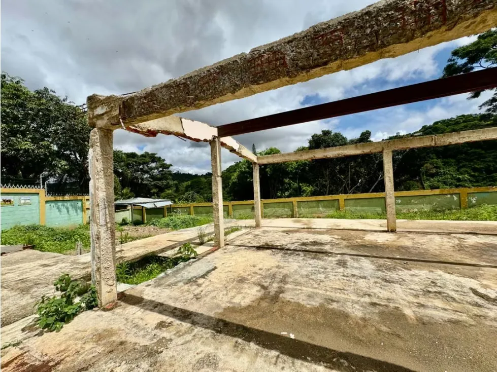 Se vende terreno 893m2 Prados del Este - 6
