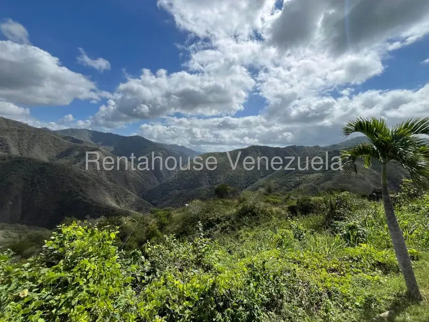Terreno (Comercial) en Venta en El Hatillo, Distrito Metropolitano