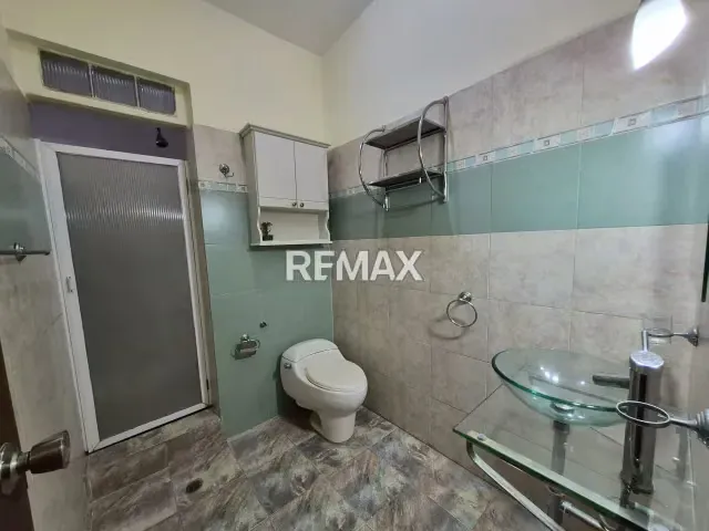 CASA EN VENTA URB. LAS LOMAS - 12