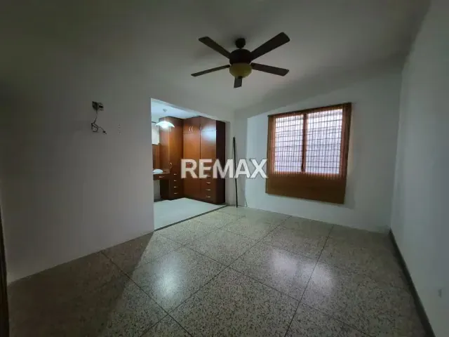 CASA EN VENTA URB. LAS LOMAS - 5