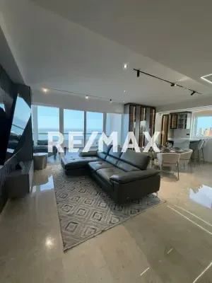 Penthouse a estrenar en Alquiler Edif. Véneto Av. El Milagro - 2