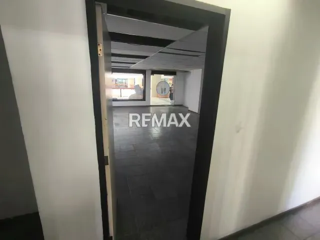 CC Concresa VENDO Local Comercial 113m2 (al lado Corpoelec) - 5