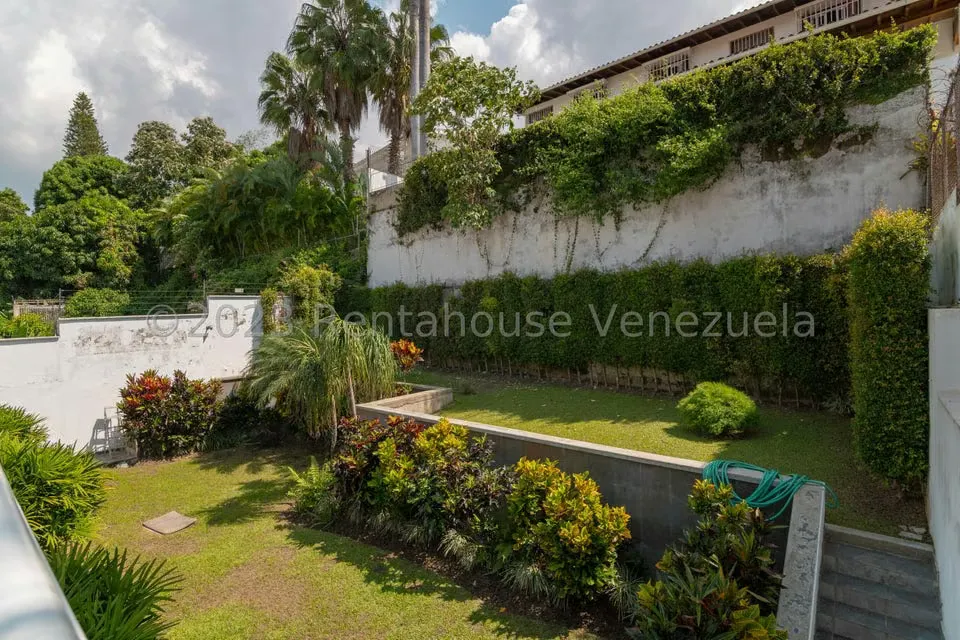 Casa (Multipes Niveles) en Venta en Prados del Este, Distrito Metropolitano - 25