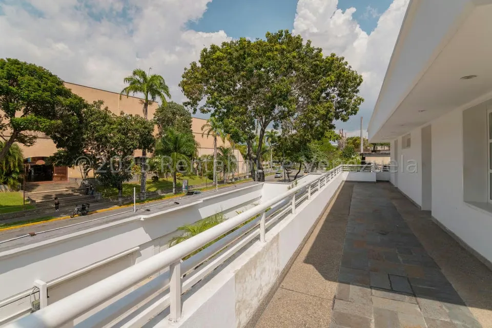 Casa (Multipes Niveles) en Venta en Prados del Este, Distrito Metropolitano - 48