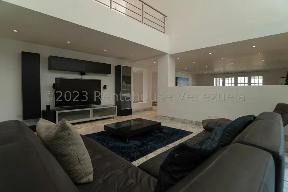 Casa (Multipes Niveles) en Venta en Prados del Este, Distrito Metropolitano - 8