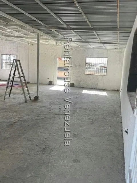 Local Comercial en Alquiler en Los Rosales, Distrito Metropolitano