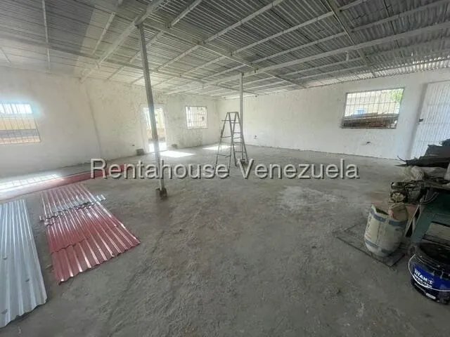 Local Comercial en Alquiler en Los Rosales, Distrito Metropolitano - 4