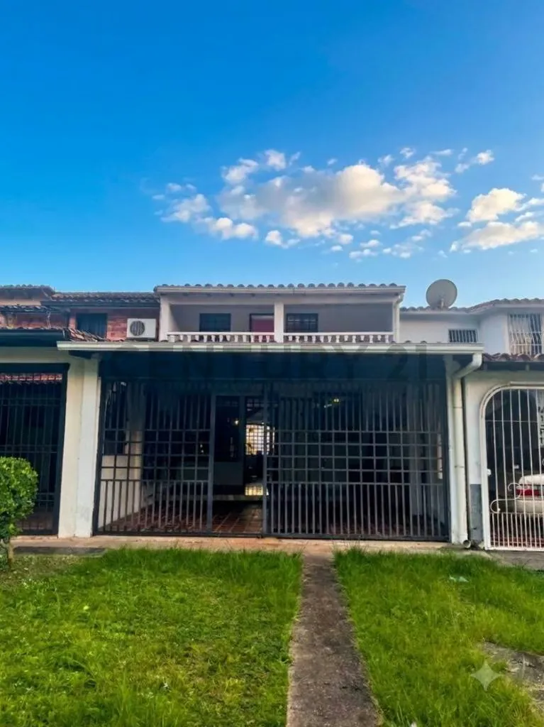 CASA EN VENTA ALTOS DE PARAMILLO - 14