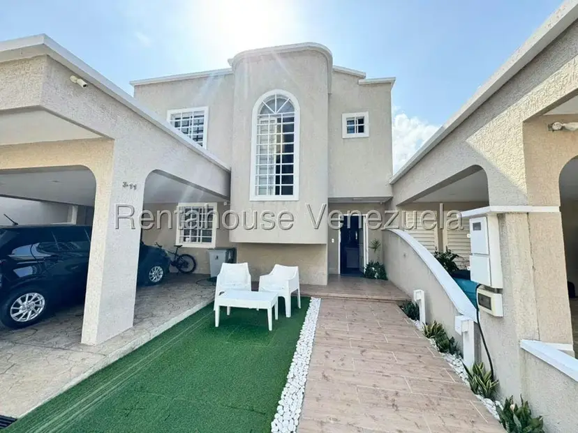 Casa (Duplex) en Venta en Ciudad Roca, Lara