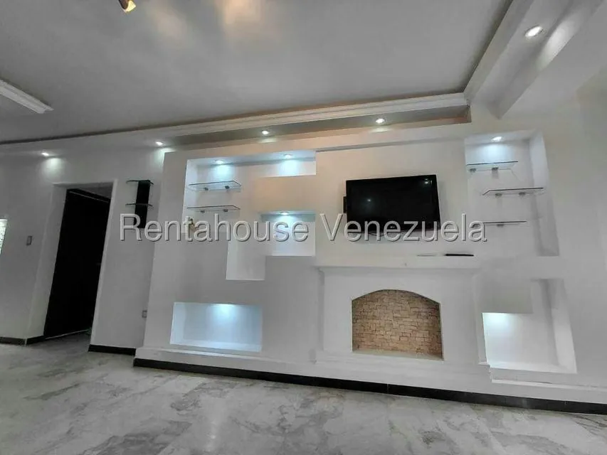 Apartamento (1 Nivel) en Alquiler en Los Palos Grandes, Distrito Metropolitano - 6