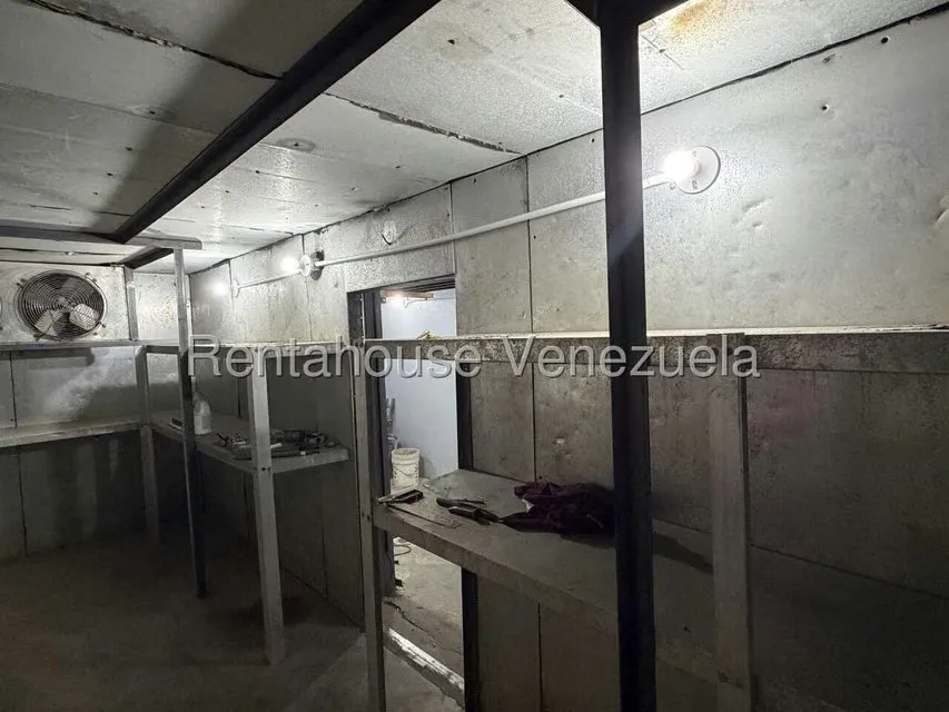 Galpon - Deposito en Alquiler en Los Palos Grandes, Distrito Metropolitano - 6