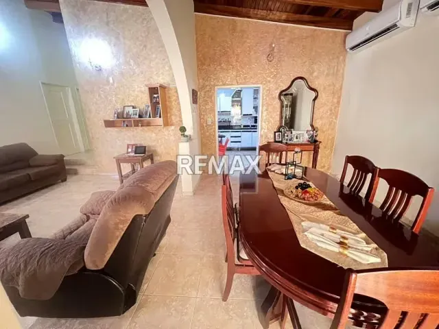 En venta hermosa Casa-Quinta. Santa Irene - 4